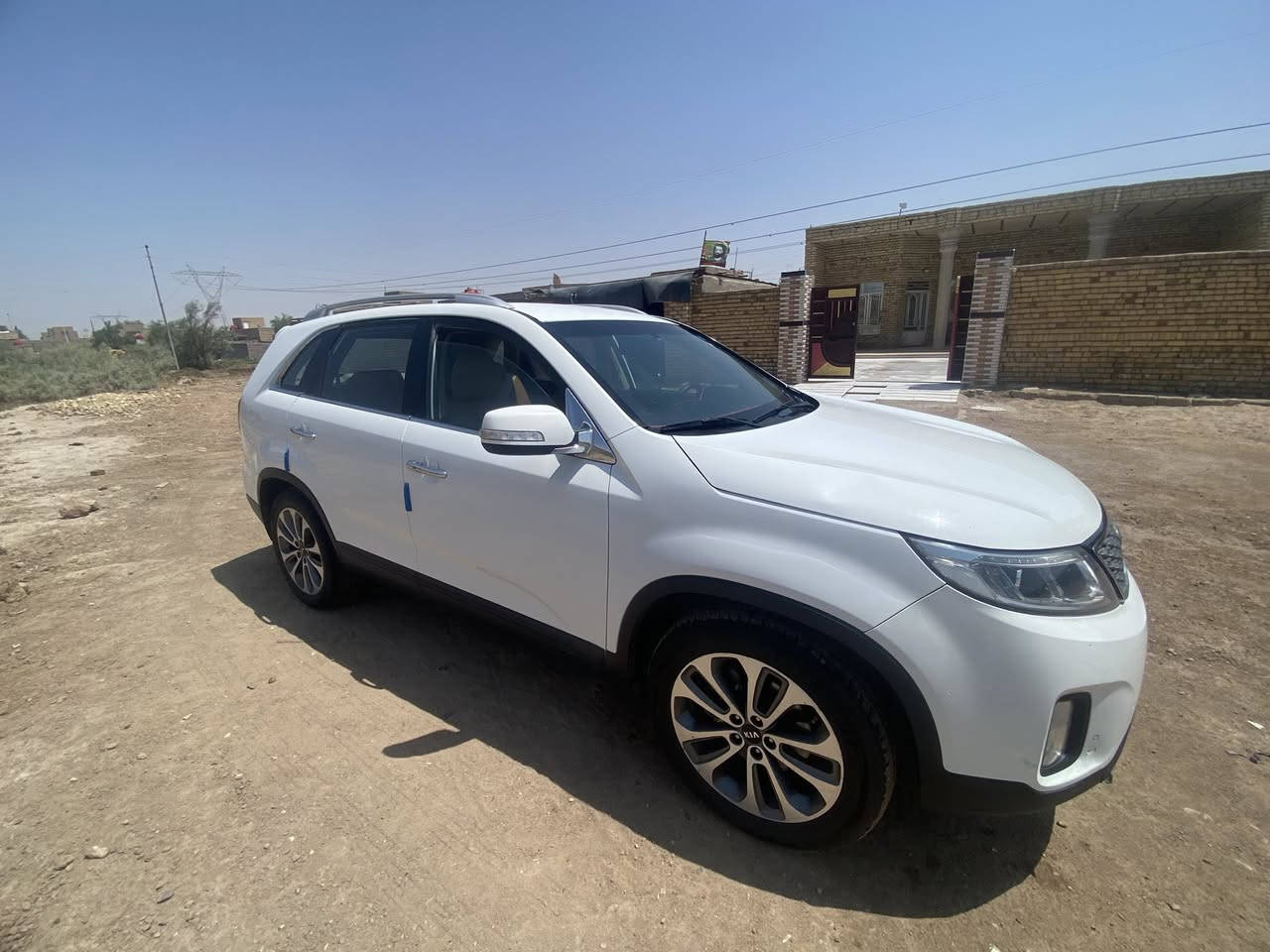 سلام عليكم 
سورنتو 14 خليجي فول مواصفات ما عدالبنراما مكينه 6 سبعه راكب مكفوله رقم واسط للبيع 
***********
