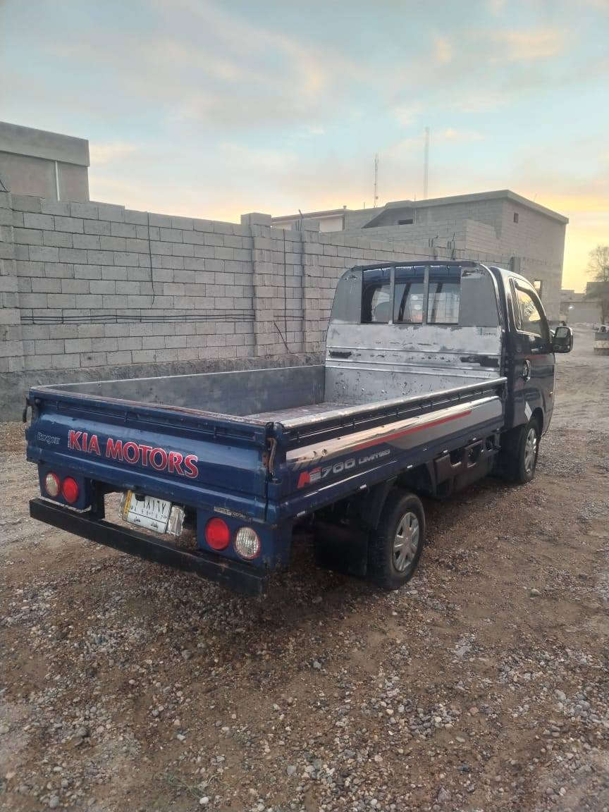 السلام عليكم كيا حمل 2008
مصبوغه جماليه فقط كير ومكينه مكفولات 
تايرات جديده سياره خيرمن الله 
مكان السياره بغداد مدينه الصدر 
***********
