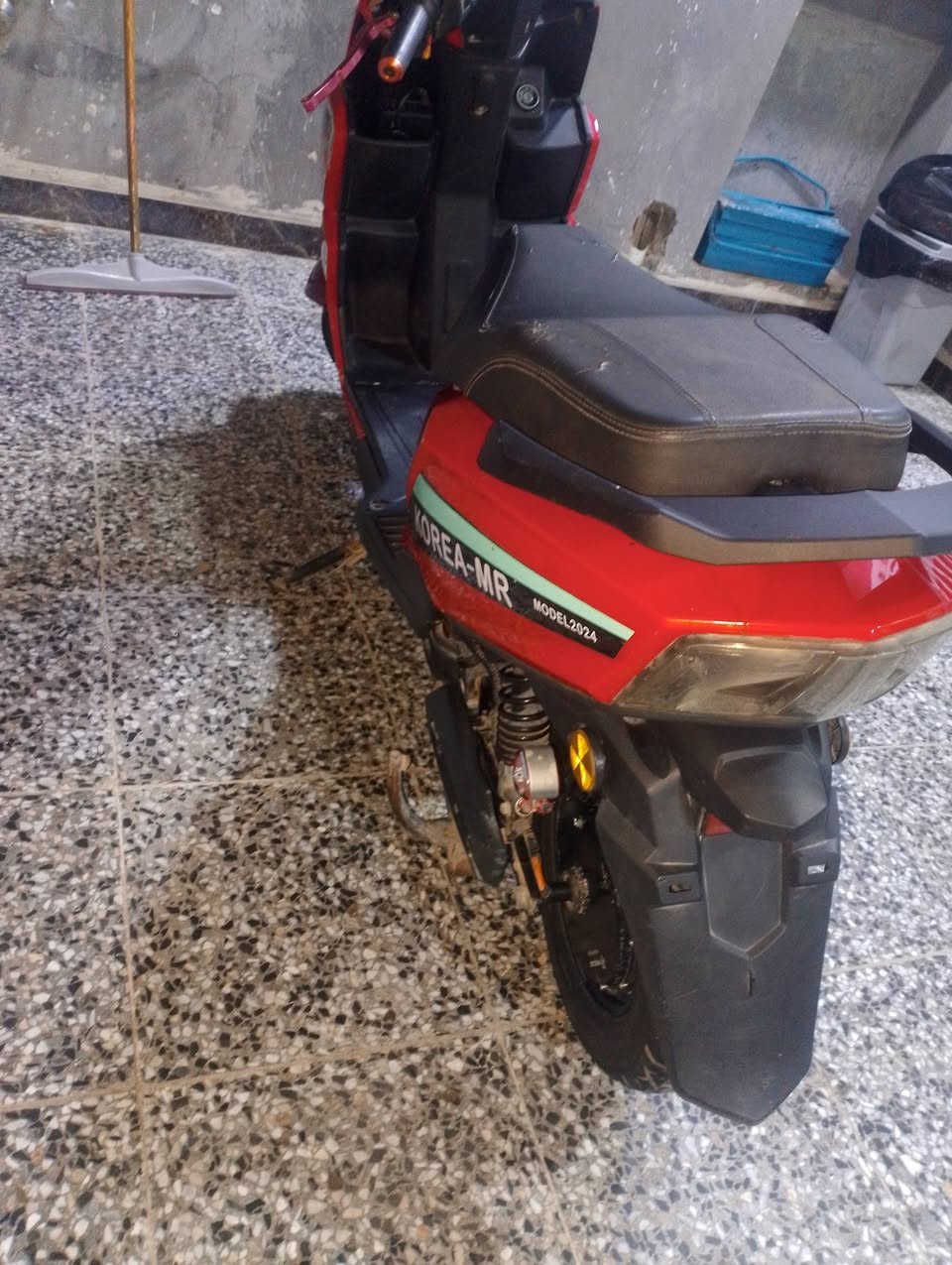 سلام عليكم اللبيع دراجه شحن  بطاريات ع فحص دراجه جديده مكانهه بغداد الدوره السعر 400 وبيهه مجال بسيط ***********. جاملق نكسر وبدلته فقط
