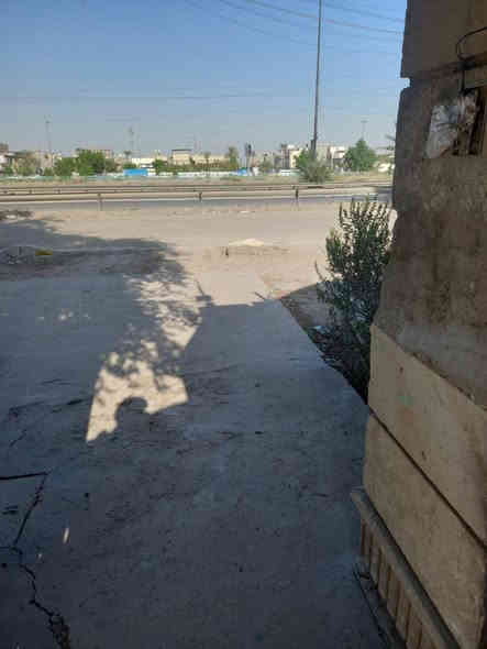 سلام عليكم دار للبيع شارع فلسطين حي المعلمين على القناه المساحه ٢٢٥ موقع مميز الطابق الاول استقبال زائد صاله زائد غرفه نوم  وملحقات وكراج يسع ٣ سيارات الطابق الثاني 2غرفه نوم زائد مخزن طابو صرف تحويل مباشر   مشتري يتصل هاتف
***********
