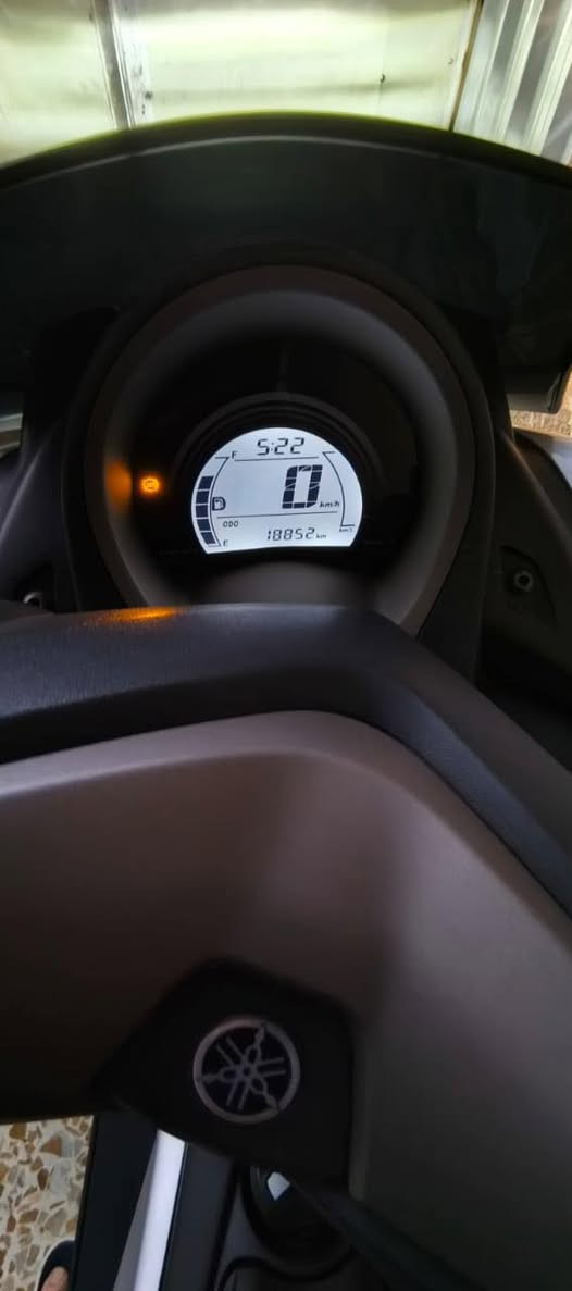 السلام عليكم N MAX 2018 الدراجة رمبة وحيل نظيفة بانزين محسن دهن يورل اصلي بريكات دسك كلة abs ستاند كهرباء حالياً ممشاها 19300 الف للبيع فقط سعرها 16 مكاني بغداد العبيدي ***********
