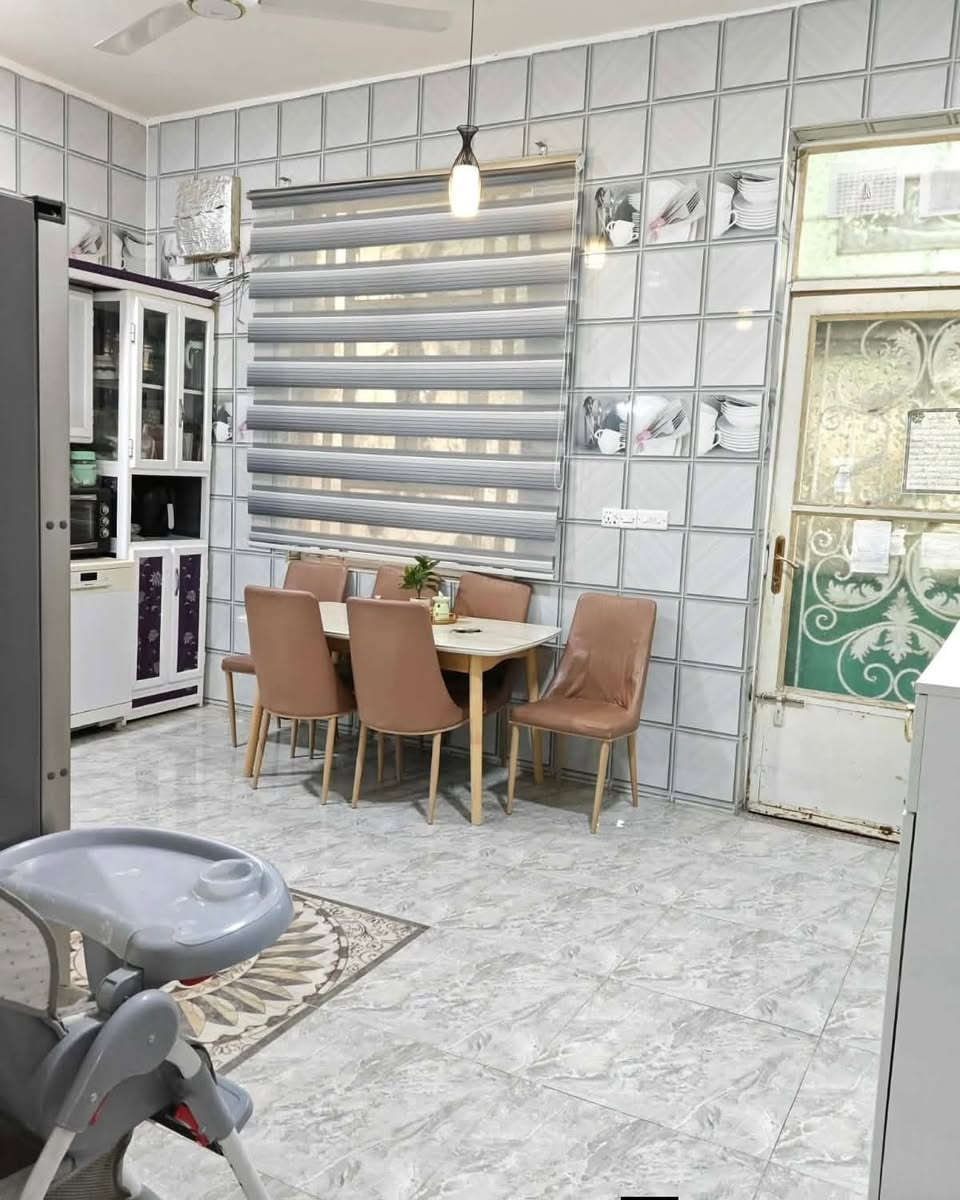 ♕ بسم الله الرحمن الرحيم اللهم صلِّ على محمد وآل محمد ♕

🏠  : منزل للبيع  طابق واحد

🌐  : الموقع جربوعيه الثالثه

🏥  : قرب المستشفى الأماني 

📐  : المساحة  200

🏗  : بناء حديث  مسلح كونكريت 
ــــــــــــــــــــــــــــــــــــــــــــــــــــــــــــــــــــــــــــــــــــــــــــــــــ  

            تـــــــفاصــــــــــــيل اكثــــــــــر

غرف نوم عدد2  + صاله + مطبخ + استقبال +  حمامات داخلية وخارجية
ــــــــــــــــــــــــــــــــــــــــــــــــــــــــــــــــــــــــــــــــــــــــــــــــــ

📲  : للاستفسار اكثر الاتصال على الرقم 

📞  :   ‏‪0788 251 8491‬‏   واتساب 

✨  لــن تـکون وحـيداً ابـداً مع  الــ مهيمن  للعـقار  ✨

#المعرفة_السعر_علق_بكلمة_المهيمن
