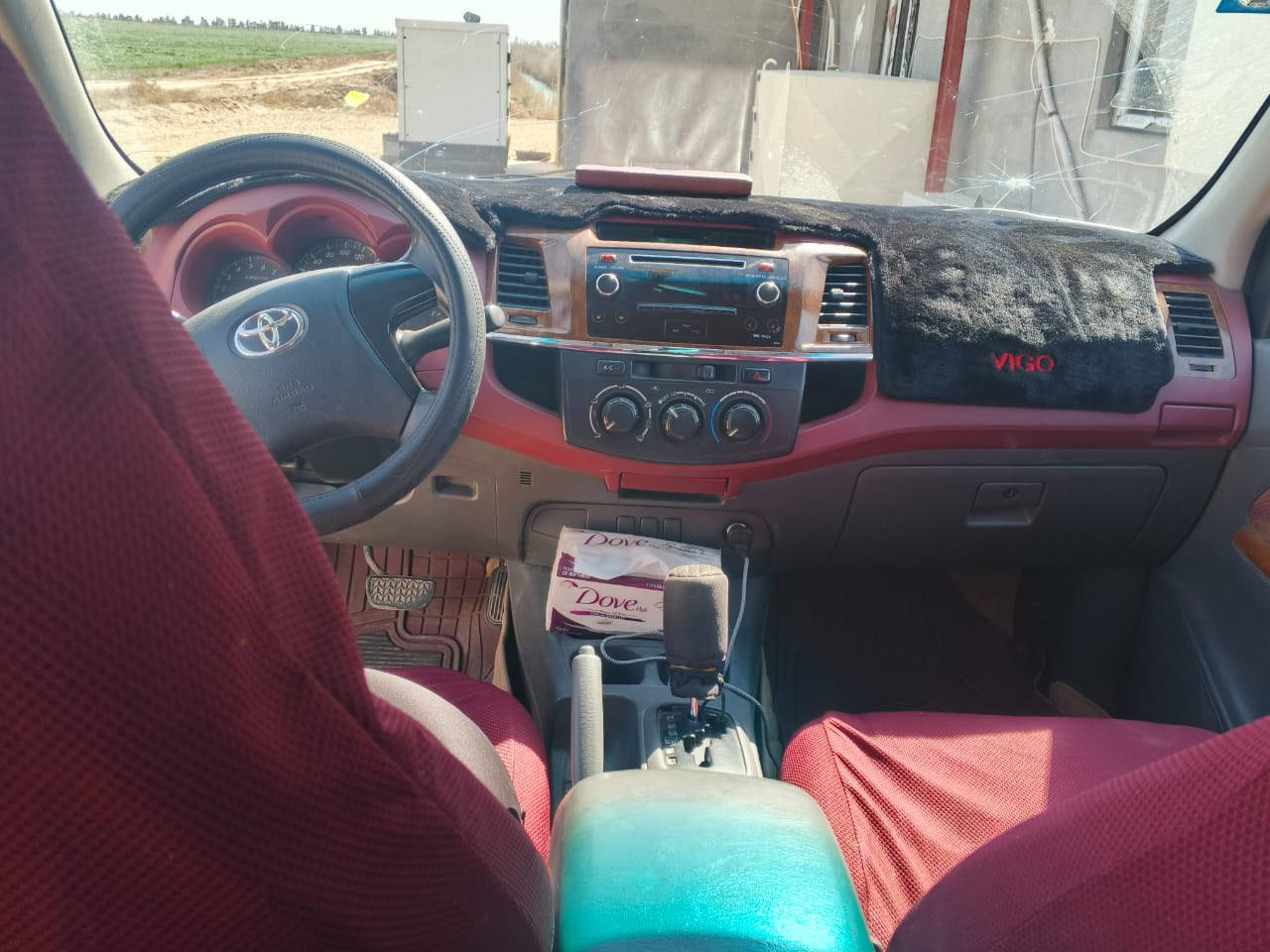 تيوتا هايلكس 2014
قطره صبغ مابيها فقط. مكانات بارد 

رقم بغداد. باسمي كير محرك مكفول كير اوتوماتيك 

بغداد. الدوره 

السعر ١٩٥ 

***********
