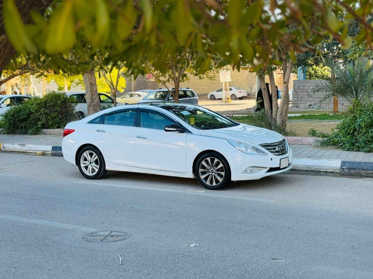 سوناتا مديل 2013 سعر 98 قابل للتفاوض الأستفسار اتصل *********** وراد أمريكي بدون حادث بدون تبديل ليبل واحد سياره بيها مكانات صبغ اثر تشليع مواصفات فول واحد على واحد بصمه تشغيل بصمه أبواب بنراما فتحتين تحكم ستيرن شاشه كبيره كامره خلفيه دواره كشنات جلد كهربائي كشنات تدفئه تبريد قطعتين اشاير مري مري شفط حساسات امامي وخلفي مكينه وكير مكفولات حداديه جديده تخم تاير تبريد تدفئه شغال مشروع وطني سنويه ل 28 مكان سياره كربلاء
