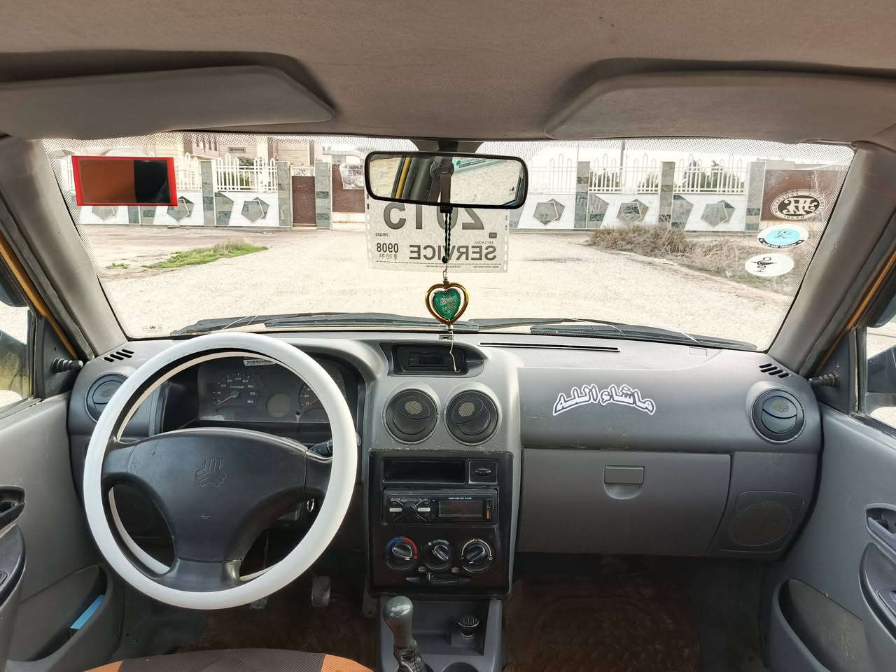 السلام عليكم سياره سايبه موديل 2015 رقم دولي مصفره هيئه وغرامات سنويه 2029 تحويل ثاني يوم السعر ((26))  وبيها مجال السياره مكفوله مكينه وكير جدد توني شادهن حداديه جديده تخم تاير ابو الخطه جديد مكفوله من الضربه والتبديل تبريد وتدفئه شقالات السياره مابيها خياس كهربائيات شقالات كلهه للستفسار الاتصال *********** او ***********
