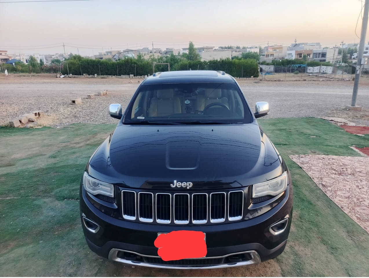 السلام عليكم جيب كراند شيروكي 2014 خليجي بدون صبغ بيها مكانين بارد اقل الشبر مواصفات كير طيارة 10نمرة شفتات سلايت تحكمات مود درايف دبل اكسل تحكمات جبليه داخل اصفر كشنات كهرب بصمات تشغيل وبصمه ابواب بجم اوفر لاند زركات لايتات كهرب تحكم كهربائي دبل بصمه شركه هزه وفحص جديدة تايرات جدد سرفيس كامل شركة مهند شاشه اصلي 12 ايرباك بردة خلفي شركة محرك بشرط برغي مامفتوح بيها كير بشرط خطم امامي خلفي جديد زركات لايتات ليد داخل اصفر تبريد مركزي سبير منازل ماشية 150 حقيقي ماوس تحكم قيادة مكفولة من الضرر والدعم والحادث صفرة شركة السيارة بسمي شرط التحويل والغرامات السعر 215 وبيها مجال وترهم مراوس حسب القناعة
***********
***********
مكاني اربيل 
سونارها موجود
