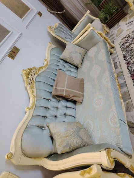 تخم زان ملكي تركي 10 مقاعد العنوان مدينه الصدر للاستفسار خاص او الاتصال على الرقم ***********
