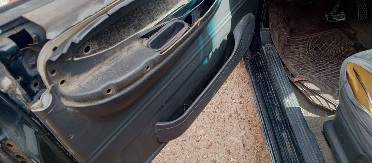 السلام عليكم رخصه الادمن كيا سبورتاج للبيع شغاله جير اوتوماتيك حديده للبيع سعر 10 اوراق  مراوس ***********
