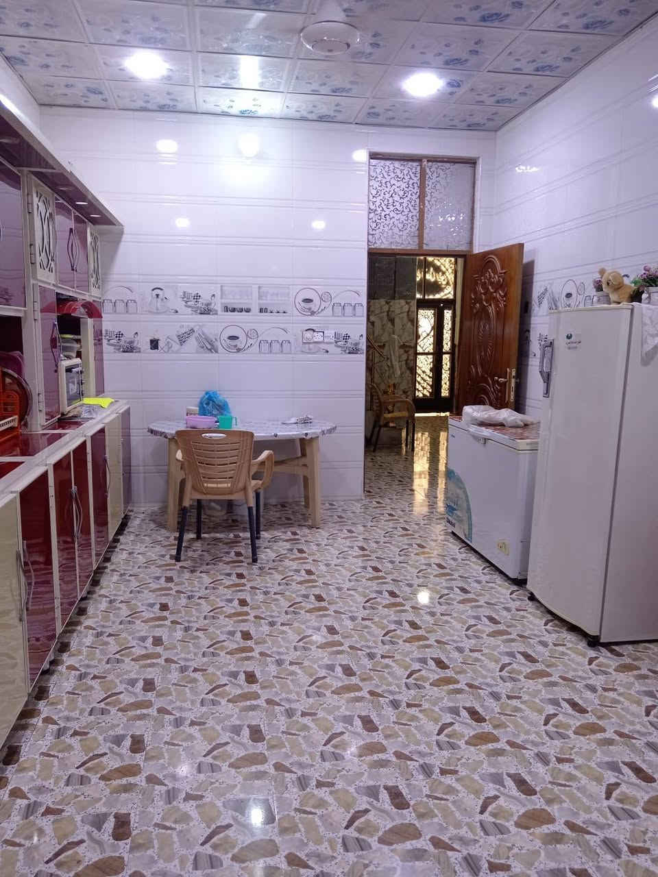 اللهم صلي على محمد وآل محمد 

يعلن مكتب عقارات البياتي 

عن دار للبيع. نضيف جداا. موقع راقي ومميز

الموقع البكرلي الثانيه خلف الملعب مباشرتا 

المساحه 160 م.     8*20

السعر 163 مليون وبي مجال بسيط

غرف نوم عدد4. ستقبال. مطبخ. هول.منور.مجمع صحيات 4. كراج سياره

كامل الخدمات. عرض شارع 12 م
للاستفسار مراجعة مكتب عقارات البياتي في موقف دانه مقابل أبو توحه 

 او لاتصال *********** وتساب
