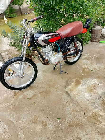 سلام عليكم دراجه للبيع تايكر موديل 2020 دراجه تخبل لا تبخير ولا تنقيص دراحه مقابيل عينك هندر واحد تشتغل محركه خرسه ما سمعه اورق ورقه وحده بيه رقم شاصي تجي شوف بعينك سعر 300وبيه مجال العنوان بغداد الشعب 
رقم الاستفسار ***********خابرني وبخدمتك ما اجوب ع فيس
