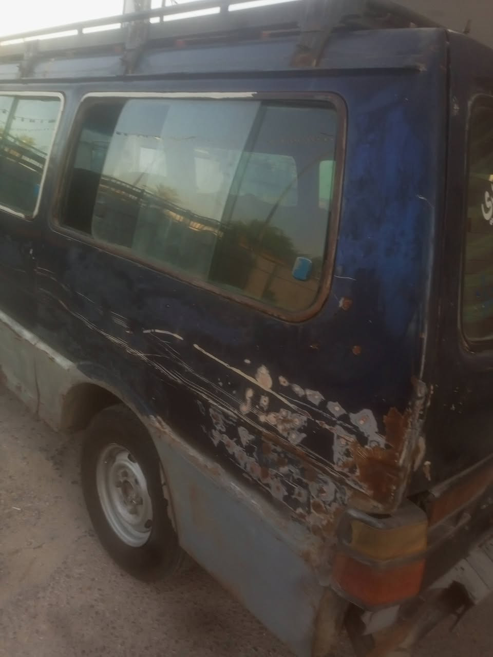 السلام عليكم كيه بسته 95 كير اكسل زينات مكينه بيها خيط بخار راعيها ماندله ابيع كوم حديد اتكفل سرقه وعشاير سعرها 10وراق ***********
