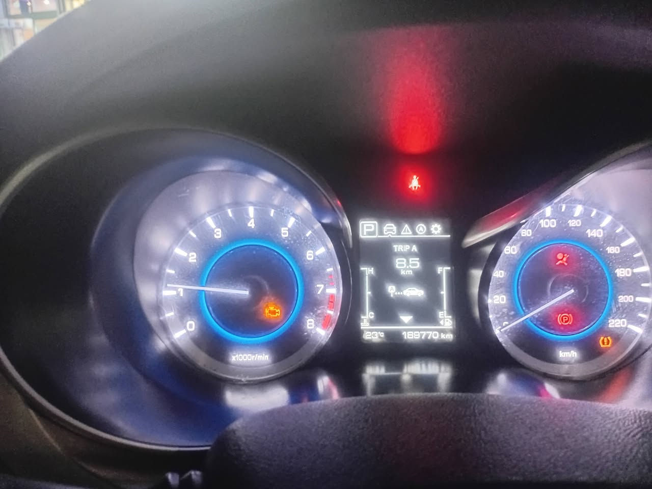 شانجان ايدو كلاسك موديل ٢٠٢٠ ماشيه ١٨٠ سياره جاهزه دينار متصرف عليه تحويل ثاني يوم نص فول محرك ١٦٠٠ وسعره كلش مناسب  ١٢مليون مكان سياره الدوره ***********
