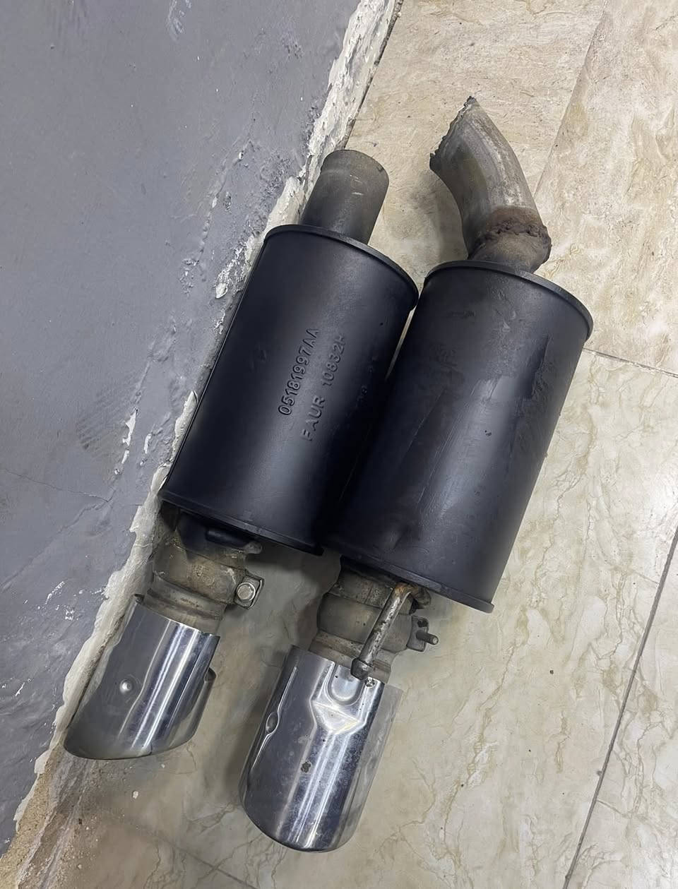 السلام عليكم 

دبات Srt سوود  السعر 350 الف

حجر بيئه سكات 23 جدد كلش  450 الف 

قبق محرك هيمي 75 الف 

زوج ويل ويلد 18 كلش جديد مع تاير سلك مستخدم 400 الف

***********
