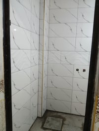 خلفه سيراميك وكاشي متفرغ حاليا بأنسب الأسعار  للاتصال 07711716427