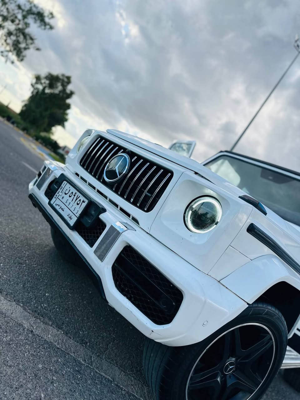 Mercedes G class 2009 
شکلی كامل كراوە بە 2020 
مەکینە 8 پستن لیگزز مەرغوب
وەك بیلادی هەمووشتی
بەسمە و شاشە گەورە 
تەبرید مەرکەزی
ویلی بیلادی سپۆرت
ناو داخیلی کرایتە 2021
سوکانی AMG سپۆرت  
سەقف رۆزرایز شامۆ 
سیستەمی گزۆزی نەرمە سەوتێکی زۆر راقی هەیە
تازە کامل سێرفزی بۆ کراوە 
چوار تایەی و ویلی لۆکی بۆ بوسترات
رەقەم بغداد مشروع وەطنی سەنەوی 2027 
سەیارەکە زۆر خاوێنە 
سعر 190 وەرەقە و کەمێک مجال
شوێن // هەولێر
گۆینەوەش دەکەم بەشتێک بەدلم بێت
بۆ زانیاری زیاتر نامە بنێرن لەخزمەت دام . أربيل, العراق


**إذا كنت صاحب هذا الإعلان وتريد حذفه لأي سبب، رجاءا أرسل رسالة إلى الدعم الفني**