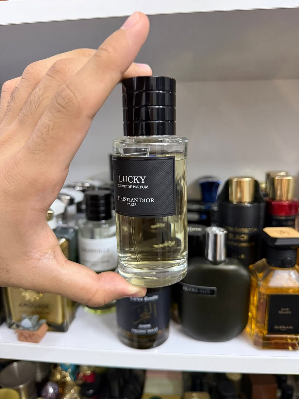 السلام عليكم
عطور للبيع اصليه والتفاصيل اسفل الصور


**إذا كنت صاحب هذا الإعلان وتريد حذفه لأي سبب، رجاءا أرسل رسالة إلى الدعم الفني**