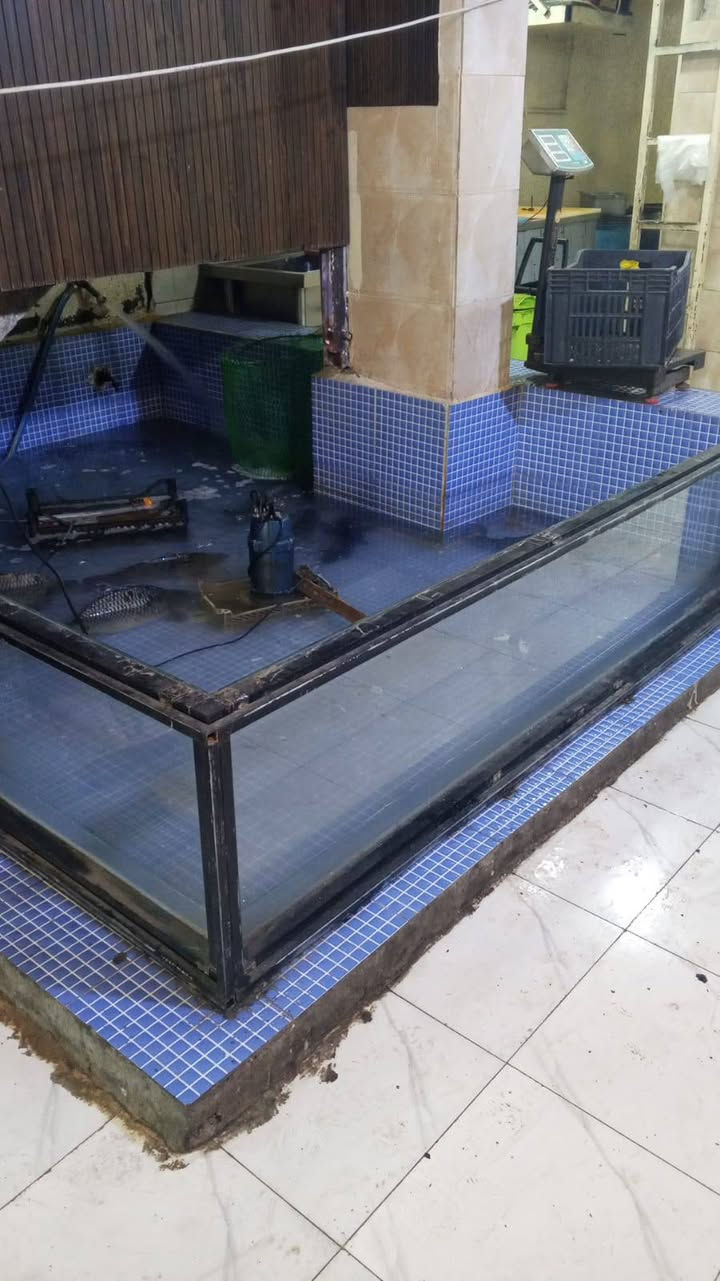 ل سلام عليكم غراض مطعم جدد للبيع مكاني الغزالية اتصل ***********رقم بي واتساب اني مكلف ب نشر
