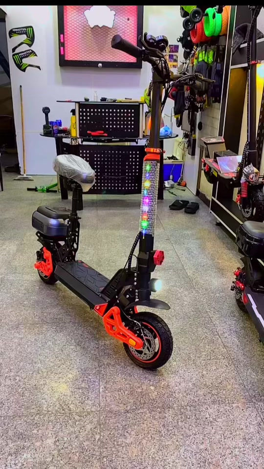 سكوتر شاهين  العنوان : صليخ شارع الستميه  تلفون *********** #scooter #دراجة_كهربائية #kugoo #بغداد #العراق 
