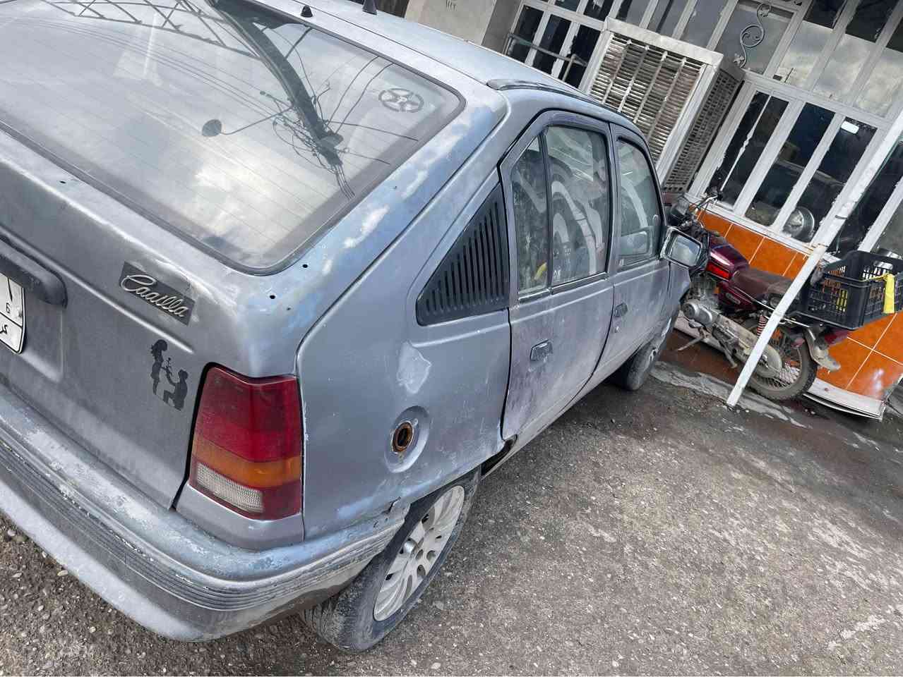 سياره للبيع 

دفتر بنزين بي سنويا موجوده صاحبه مااندله 
سعر 11 ورقه بي مجال محرك مبي عيب كهربايات زينه 
صدر يراد تعمير   
شراي خابر 
*********** كركوك, العراق
