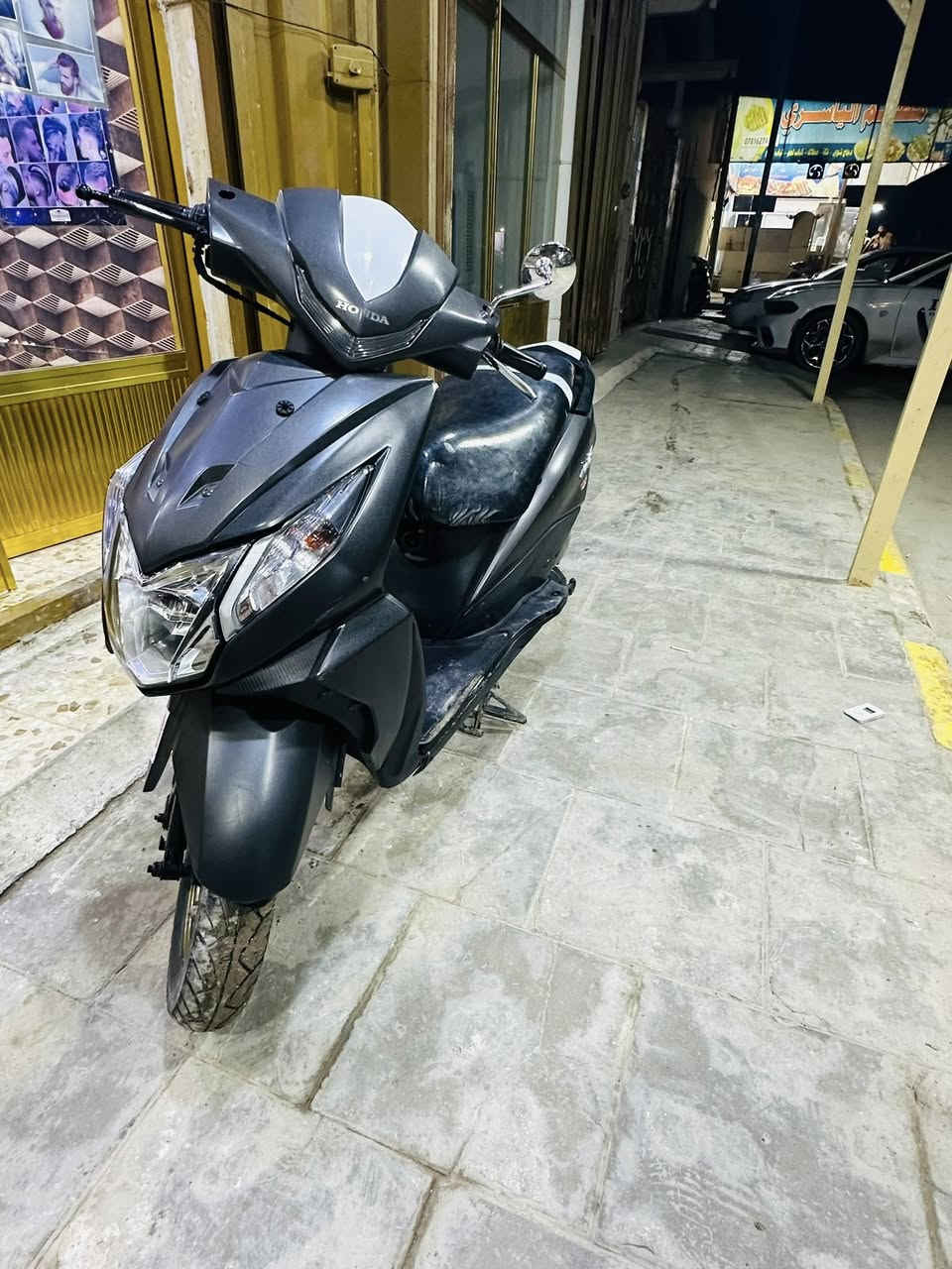 دراجة هونده ياباني موديل 2021للبيع السعر مليون وربع التواصل ***********المكان السماوه السكك
