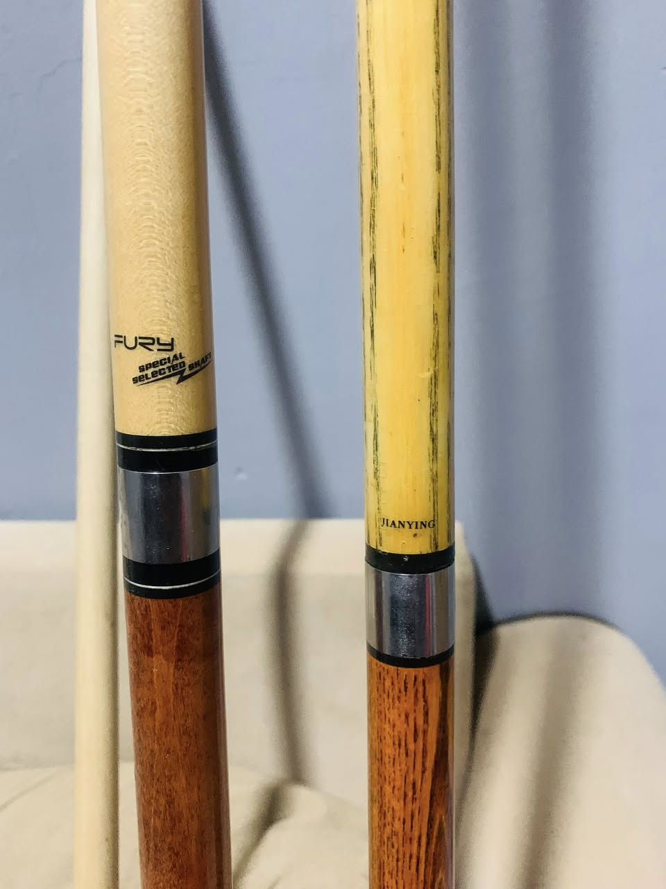 فيوري طرحه قديمه سبشل
كسره يابانيه 
جمب ياباني 
جنطه فرعونيه 
وخاولي 
للبيع ***********
