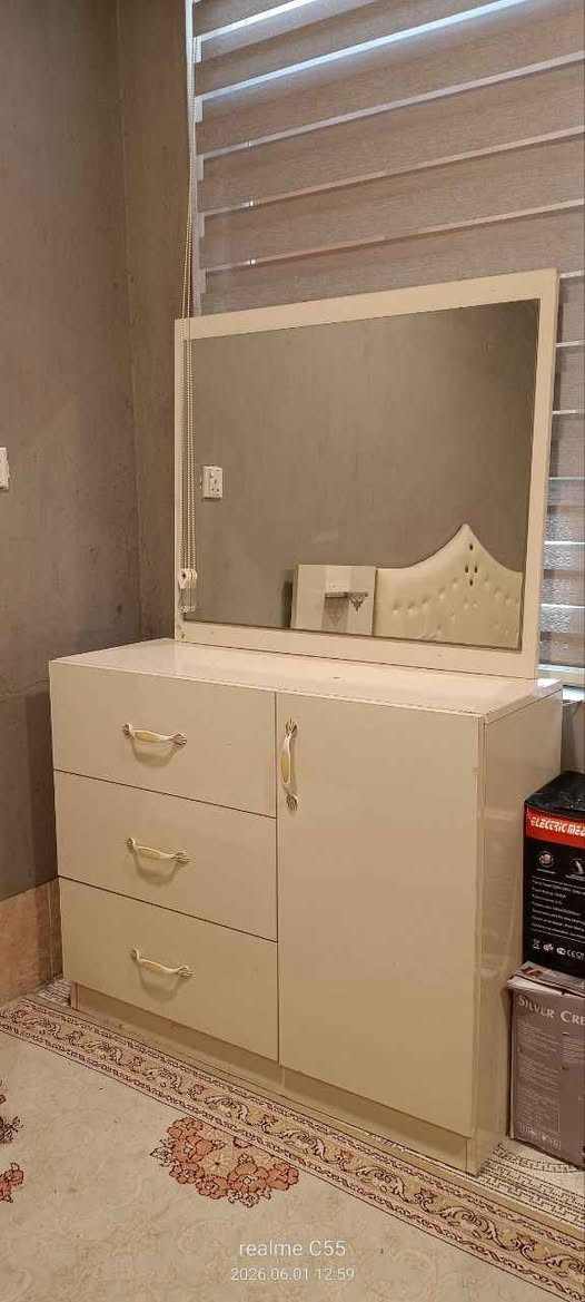 ‎غرفة نوم تركية ستة قطع نظيفة 350$، وبيها مجال‎ أربيل, العراق


**إذا كنت صاحب هذا الإعلان وتريد حذفه لأي سبب، رجاءا أرسل رسالة إلى الدعم الفني**