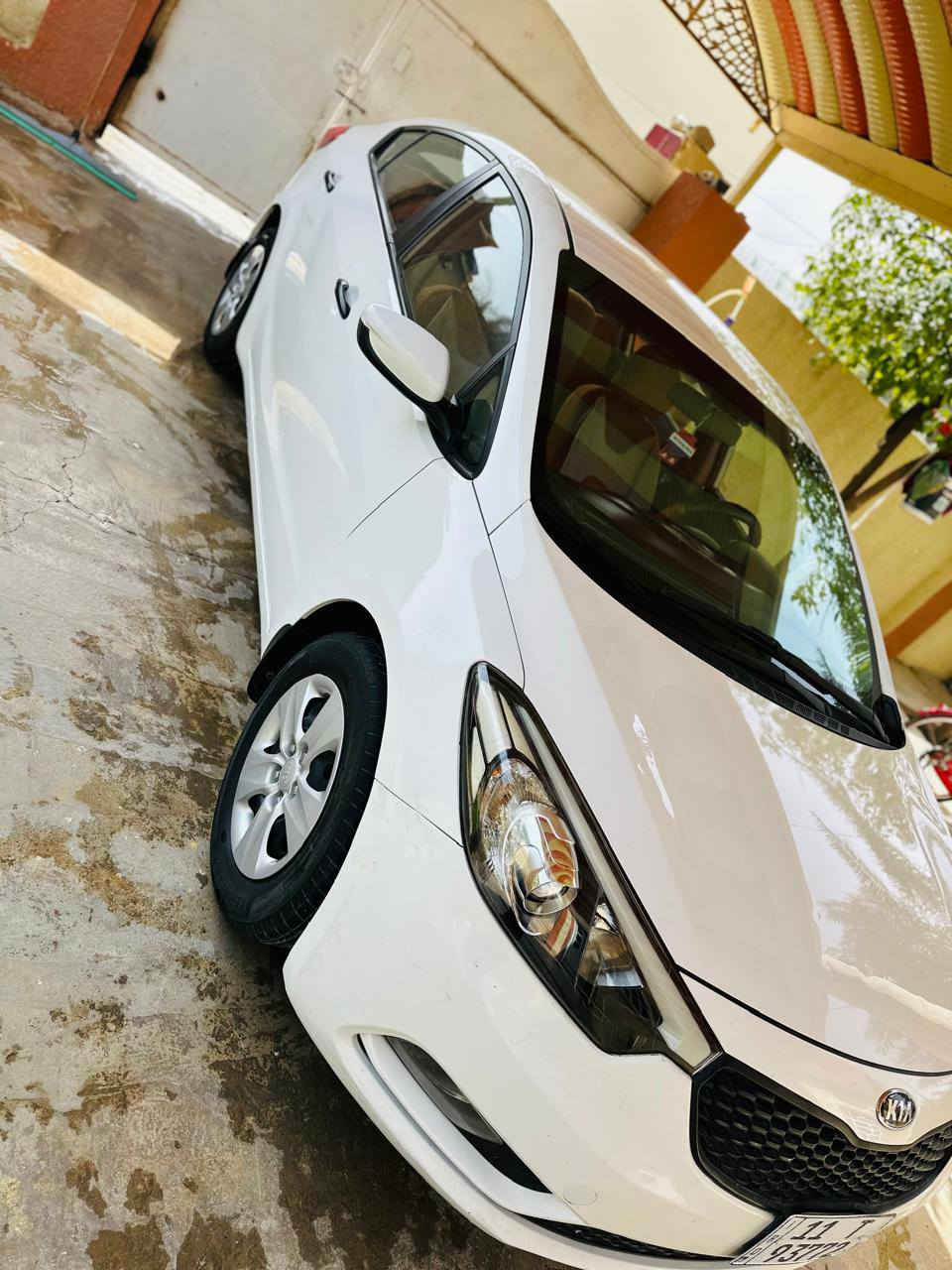 سيراتو خليجي موديل 2014 ميكانيك مكفول تبريد جديد
رقم بغداد جديد هزه جديد ماشيه 112 حجم محرك 1600

موصفات عاديه سونار داخل منشور مكان بعقوبه 

السعر 115

(***********)
