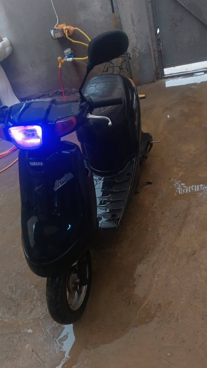 للبيع بوتين دبل سكريته ماطور بلادي مامفتوح ولابيه شي مبدل بس كزوز350
***********
