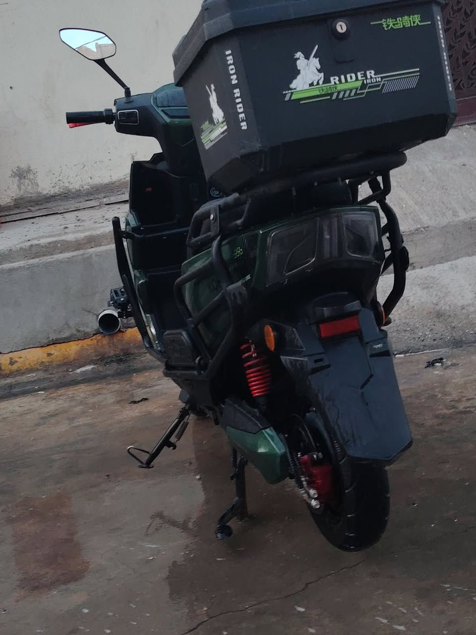 ماطور شحن سكنس مدرع موديل2025 6بطاريات دبل كله مكفول عل فحص كهربائيات كله شغاله الشراي يتصل عل رقم *********** مكان كركوك 55
