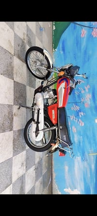 لبيع تاكير السعر650 دراجه نضيفه بدون اوراق 07710898030
