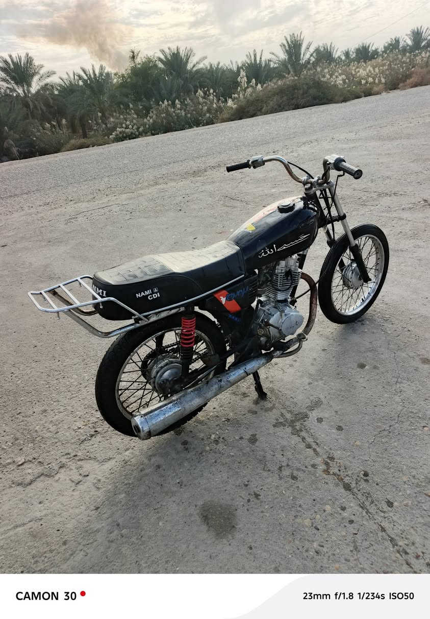 دراجه ايراني جاهزه مجهزه مكينه ناعمه نهضه قويه معدل فول نضافه حلوه دبلات جدد ٢٧٥ رقمي ***********
