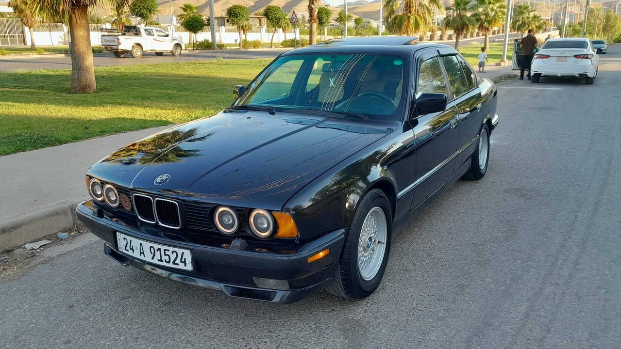 للبيع فقط 525 كير ومكينه صقر دبل فانوس بل جيس
عام بخ جماليه بل فرن بدن اي صعبه بشرط
رقم وهزه وسنويه ال 3031 كل جديد
سلايت 
جامات كهرب
ويل خليه وتاير جديد
السياره خير من الله 
وترايك وين مايعجبك
اخوان النظافة كدام العين 
السعر 59 ومجال جدا بسيط 
مكان السياره زاخو 
رقم *********** اسيا
رقم *********** واتساب
