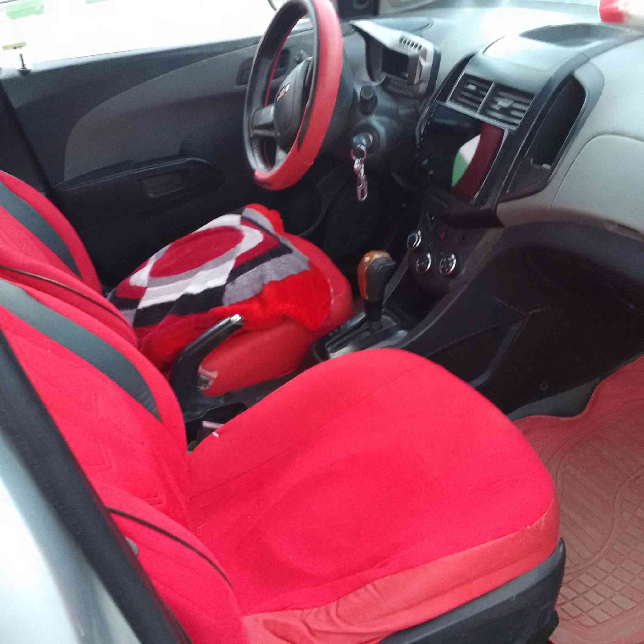 السلام عليكم افيو سونك موديل 2012 سيارة خير من الله لا تنقص لا تبحر كير حداديه خير من الله خصوصي رقم بابل مشروع وطني بسمي تحويل مباشر السيارة سعرها 70 والشراي بي خير ويدلل السياره من الدوام للبيت  تعامل وفحص ***********
