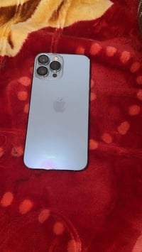 ايفون ١٣ • ايفون ١٢ • مركز تصليح