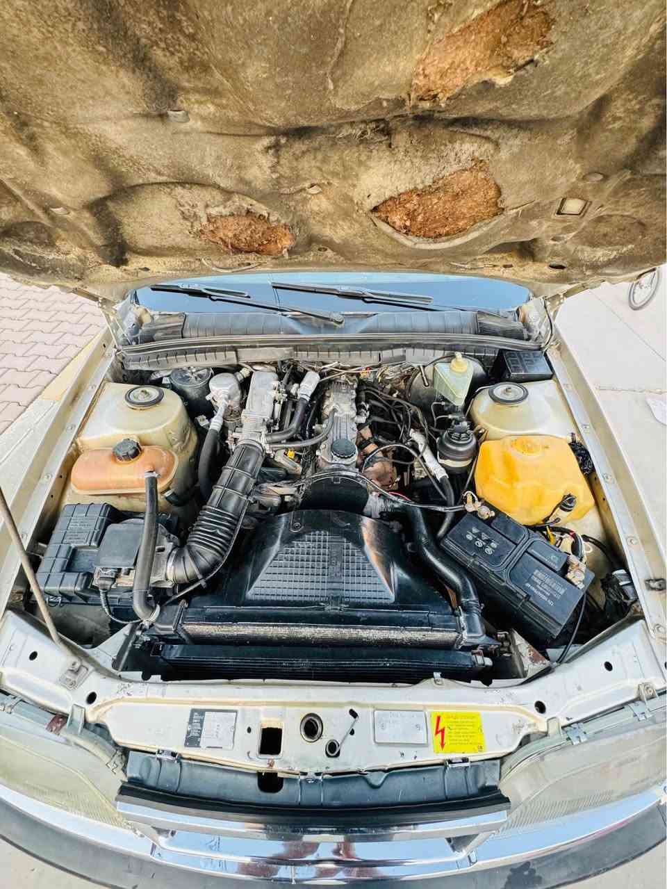 للبيع أوبل اوميكا موديل 1992
رقم كركوك مشروع وطني شرط تحويل 
محرك 20بلادي كير اوتماتيك سياره كما اموظح بل صوره 
السعر42 وبي مجال 
مكاني كركوك للستفسار 
اتصال 📞 *********** كركوك, العراق
