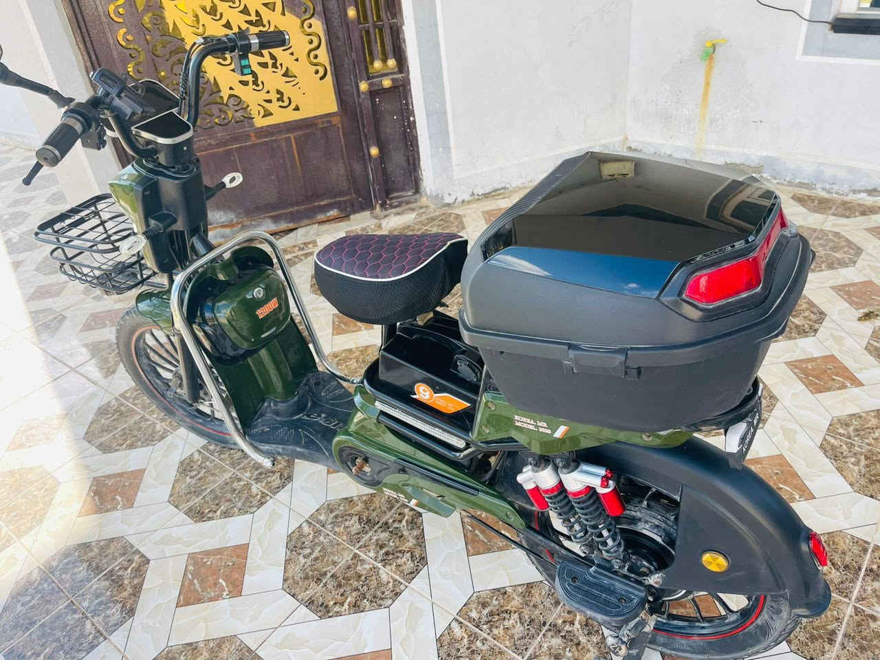 ســلام عليكم 
من رخصت الادمن 
بايسـكل شحـن حجم كـبير 
موديـل 2025 كـوري 
نضافة 90% 
شغال مابي اي نقص 
للستفسار الاتصال علا هاذ الرقم.. *********** 
او مراسلة الصفـحة
