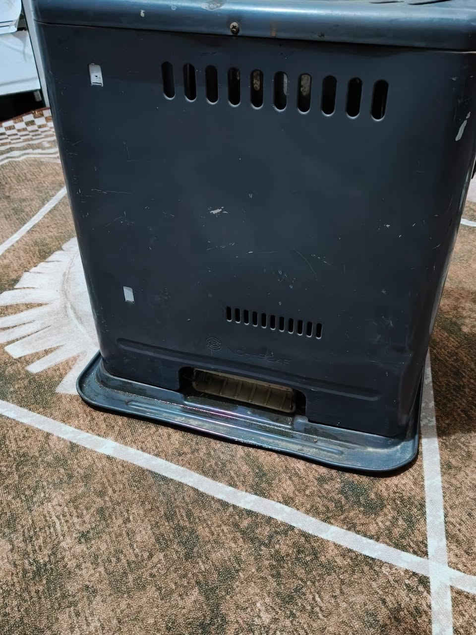 سلام عليكم صوبه نضيفه وخير من الله مستعجل على بيعته عوزه بس فتيله
سعره قفل 20 

***********
