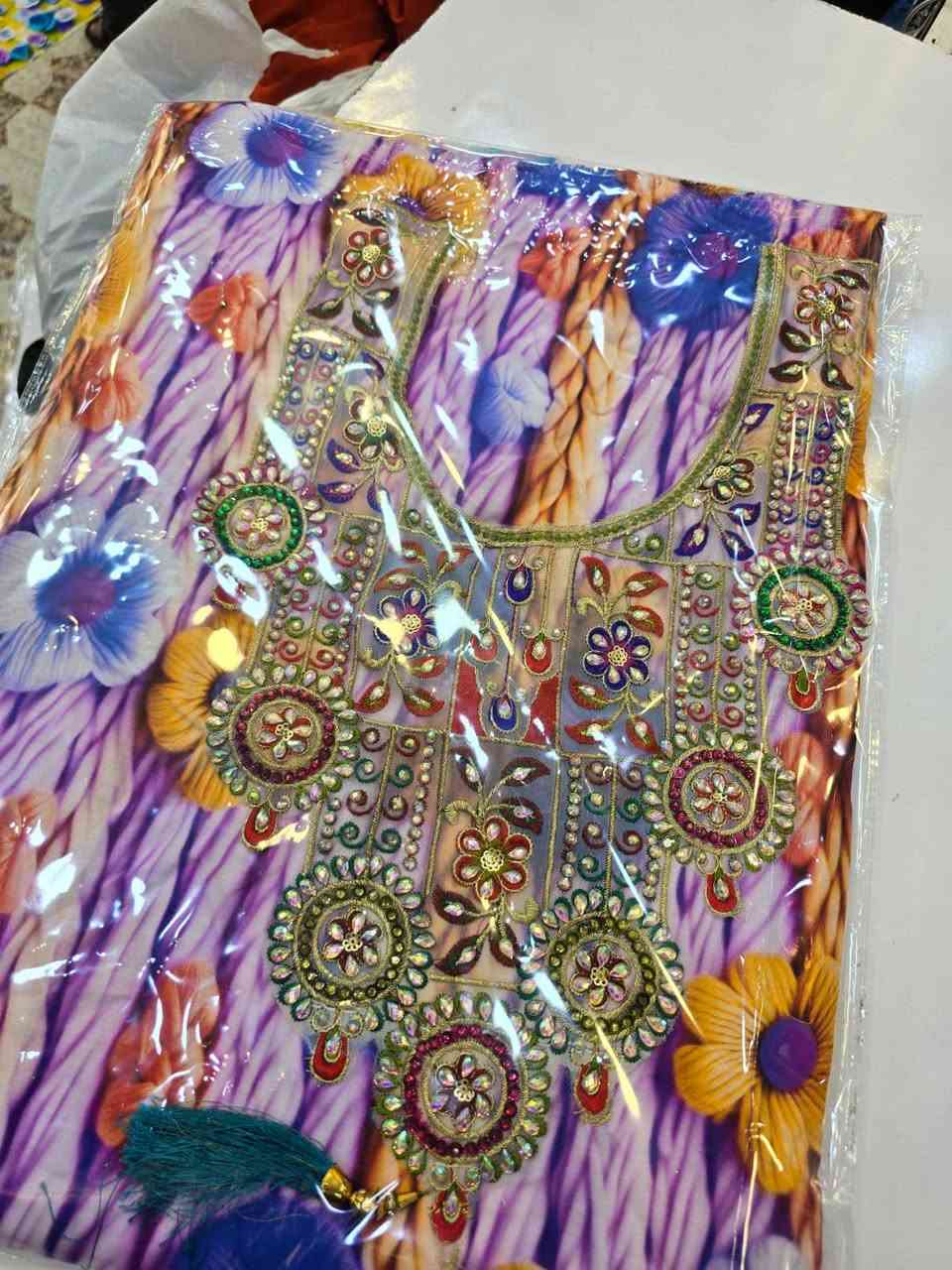 سلام عليكم ليوم جبتلكم شي يجنن كشمير مخور كامل بس تخيطو شي يجنن وتراند موسم يوجد حجز كميه محدوده يوجد توصيل لجميع المحافظات


**إذا كنت صاحب هذا الإعلان وتريد حذفه لأي سبب، رجاءا أرسل رسالة إلى الدعم الفني**