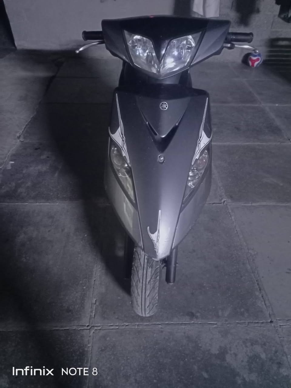 دراجة ثعلب كابريتر كفرات بلاديه دراجه مامفتوحه لمكينه رمبه بيه بس هذا لكسر كدامكم كابريتر بلاديه السعر ٧٠٠ وبيه مجال حك لجيه العنوان بغداد
 الدولعي ***********
