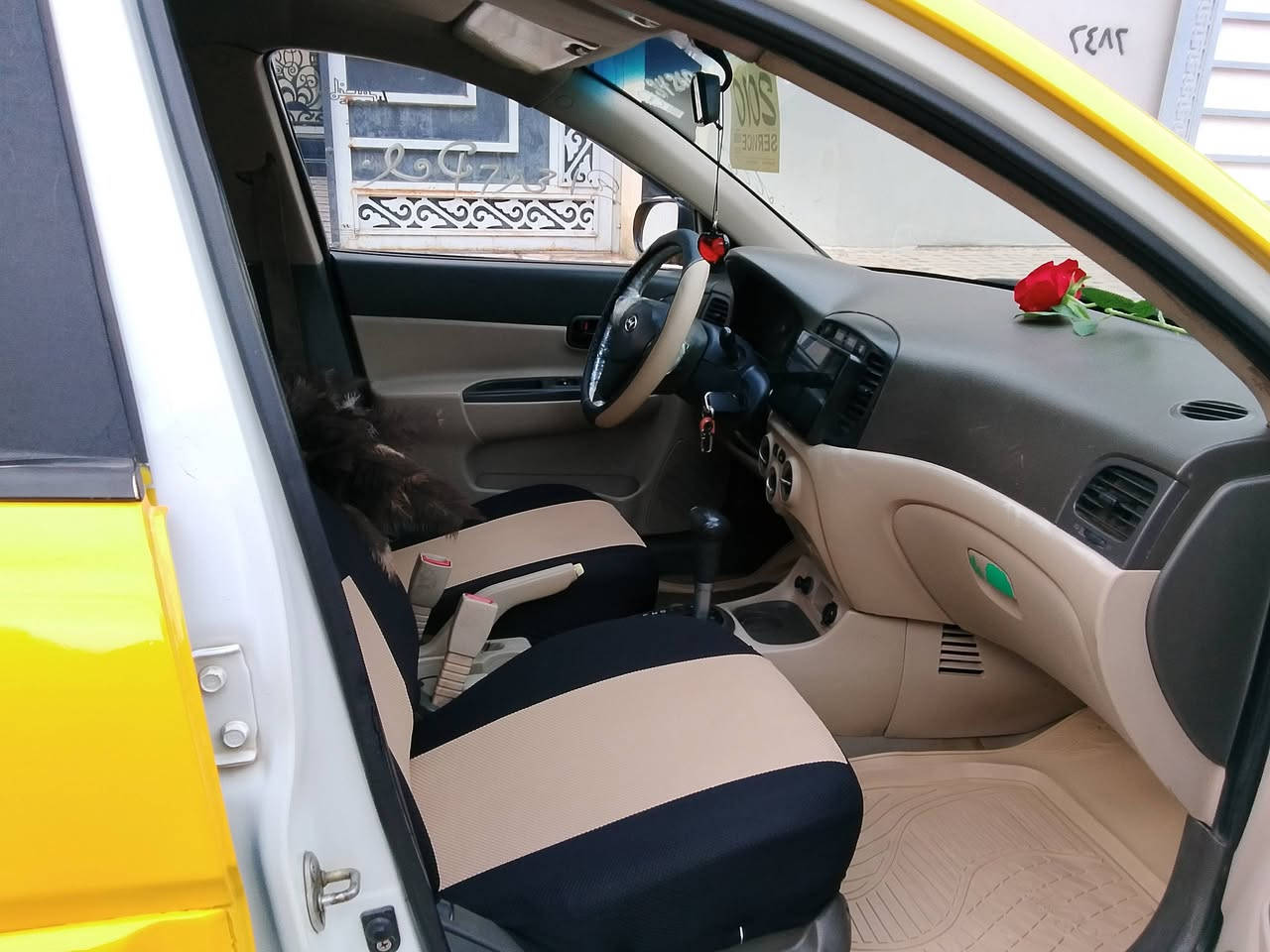 اكسنت 2010 كوري فول توماتيك
بدون ضرر بدون تبديل تلقيطات معجون فقط 
مكينه 16 شرط كير شرط تبريد ثلج قفل مركزي 
جامات كهرب مري كهرب حساسات خلفيه 
رقم نينوى مسطره شرط الوكاله والتحويل 
السياره من الدعاميه لدعاميه شرط 
***********  / ***********
