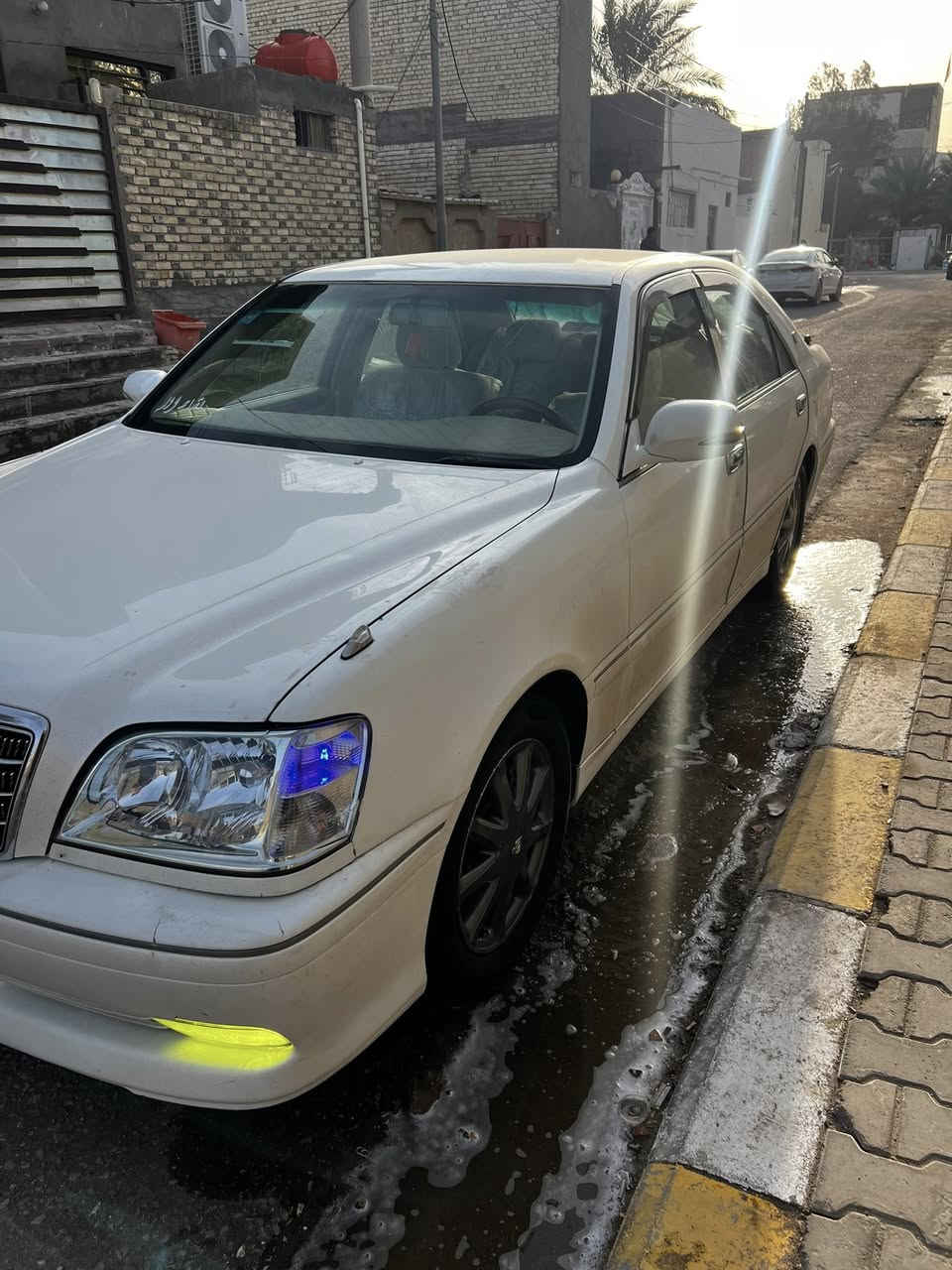 السلام عليكم اخوان 
تيوتا كراون مديل 2003 
تحويره النجف فقط الدشبول امارات 
كفاله عامه من العيب الشرعي من النقل الجثه من الرسميات 
رقم انبار 15 نكليزي بسمي شخصيا  
داخل بيجي 3 دكم برده خلفيه لايت كرستال 
اشاير مري 
يدات نيكل 
ويل نجمه 
تبريد ثلج 
شاشه 
لايت زنون 
محرك 3000  بانزين غاز منظومه كامله تنسى الصرف 
السياره مال جناي 
مكاني النجف الاشراف 
***********
