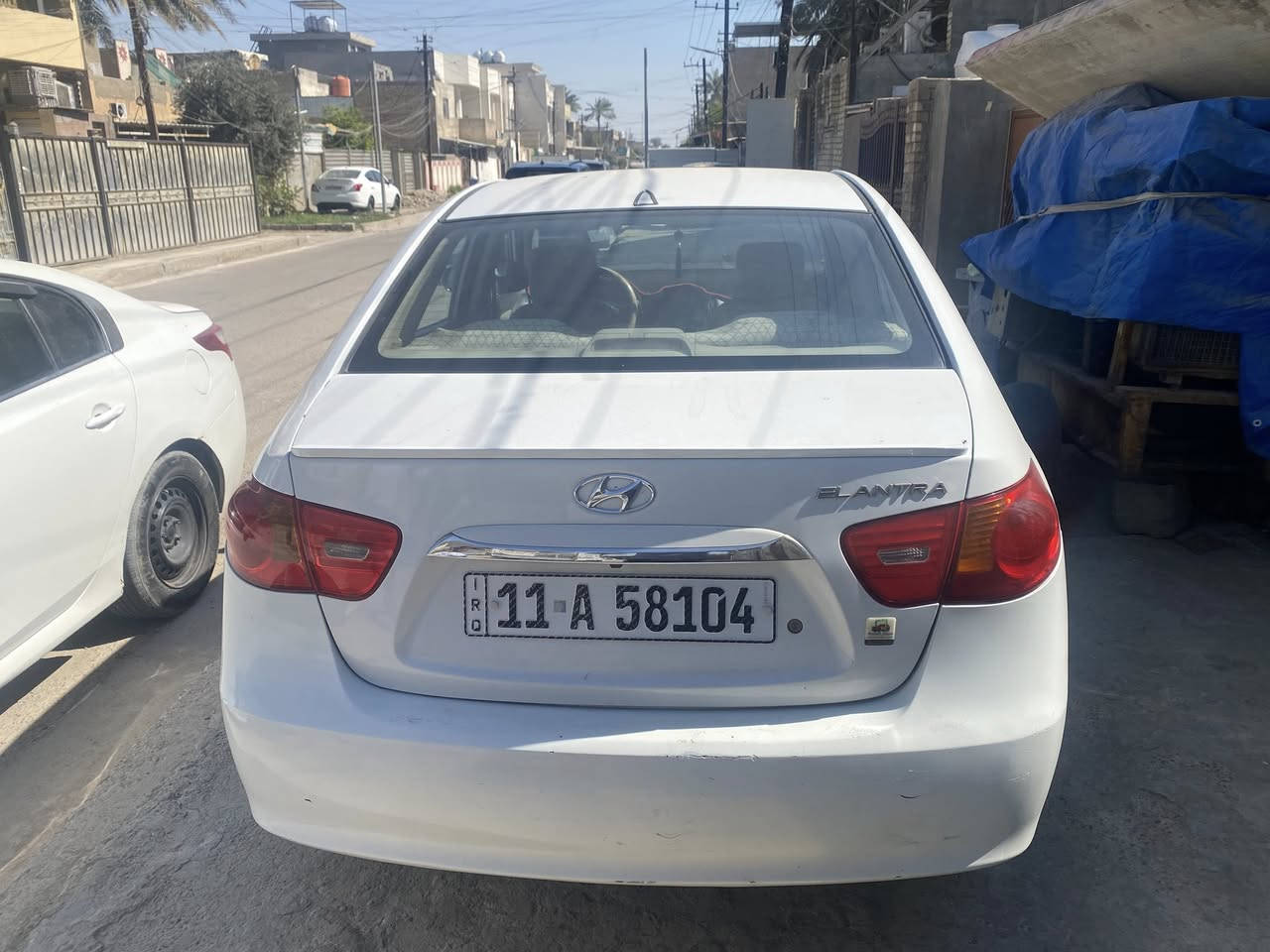 السلام عليكم اخواني الانترا موديل 2011 بيها جاملغات الاماميه واحد مبدل وحد مضبوغ صدر قبل شهر مسوي تبريد منضومه العام شديتها. الباقي تجي وتشوف بعينك السعر 100  غير متواجد ع الفيس الاتصال ع *********** العنوان بغداد الزعفرانيه
