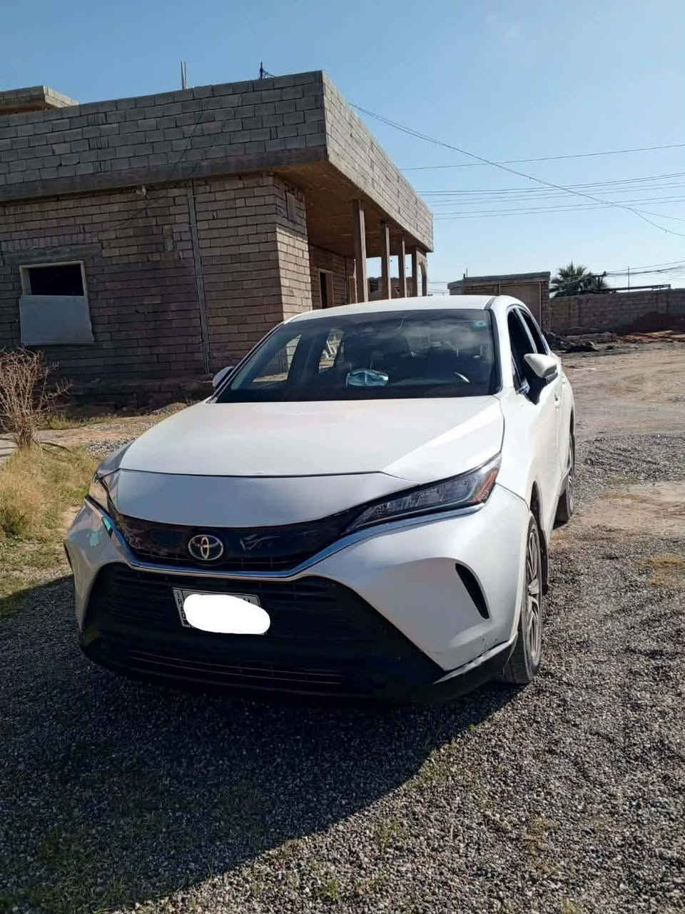 سلام عليكم
للبيع سياره تيوته فينزا 
السعر 235$ بي مجال لشراي

تويوتا فينزا 2022 – هايبرد XL وارد امريكي حادث  جاملغ وبونيد  والباقي لايوجد صبغ

سيارة SUV أنيقة تجمع بين القوة والاقتصاد، مع مواصفات راقية تناسب جميع الأذواق!
ا
المواصفات: – محرك 2500 سي سي هايبرد 
– نظام دفع رباعي  (AWD)
– فول عد البانوراما 
- نظام كاميرات 360 درجة (4 كاميرات) 
– مرقمة  بسمي شرط التحويل 
– مقاعد جلد  بتحكم كهربائي
– تدفئة وتبريد للكراسي الأمامية
– شاشة وسطية كبيرة تدعم Apple CarPlay وAndroid Auto
– عداد ديجيتال متطور
– صندوق خلفي كهربائي
– إنارة LED أمامية وخلفية
– تشغيل بصمة + دخول ذكي
– تحكم كامل من الستيرن
– نظام تثبيت سرعة ذكي
– حساسات أمامية وخلفية
– مكيف أوتوماتيكي ثنائي المناطق
– حساس امامي خلفي 
– نظام سماعات jbl 
العداد 20 الف مايل قابل للزيادة 
الموقع: صلاحالدين /قضاء بيجي قريه المالحه 

للاستفسار: الاتصال ع خط او،واتساب
***********
