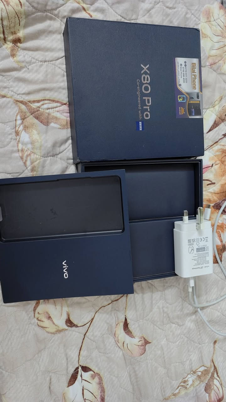 للبيع او مراوس مع  جهاز فيفو حديث وانطي فرق 

السلام عليكم اخوان عندي جهاز فيفو x80pro الجهاز نسخة عالمي وليس صيني اول منزل اشتريته ولحد الان مابي اي خلل او تصليح شرط تاخذه من البيت توصيل ماعندي مكاني الاعظميه *********** أو *********** 
ملاحضه الجهاز مستخدم واكيد بي شخوط مالاستخدام كلشي واضح بالصور والفديو مع جزيل الشكر
