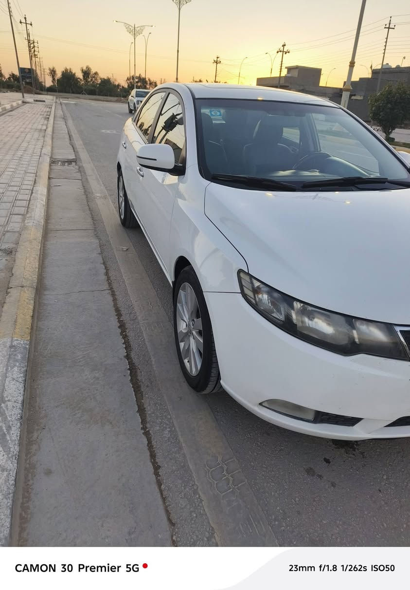 السلام عليكم
سيراتو 2012 رقم كربلاء انكليزي هزه جديد 
محرك 1600 
السعر 95
مكاني كربلاء مكلف بالنشر 
 للستفسار اكثر اتصل ***********
