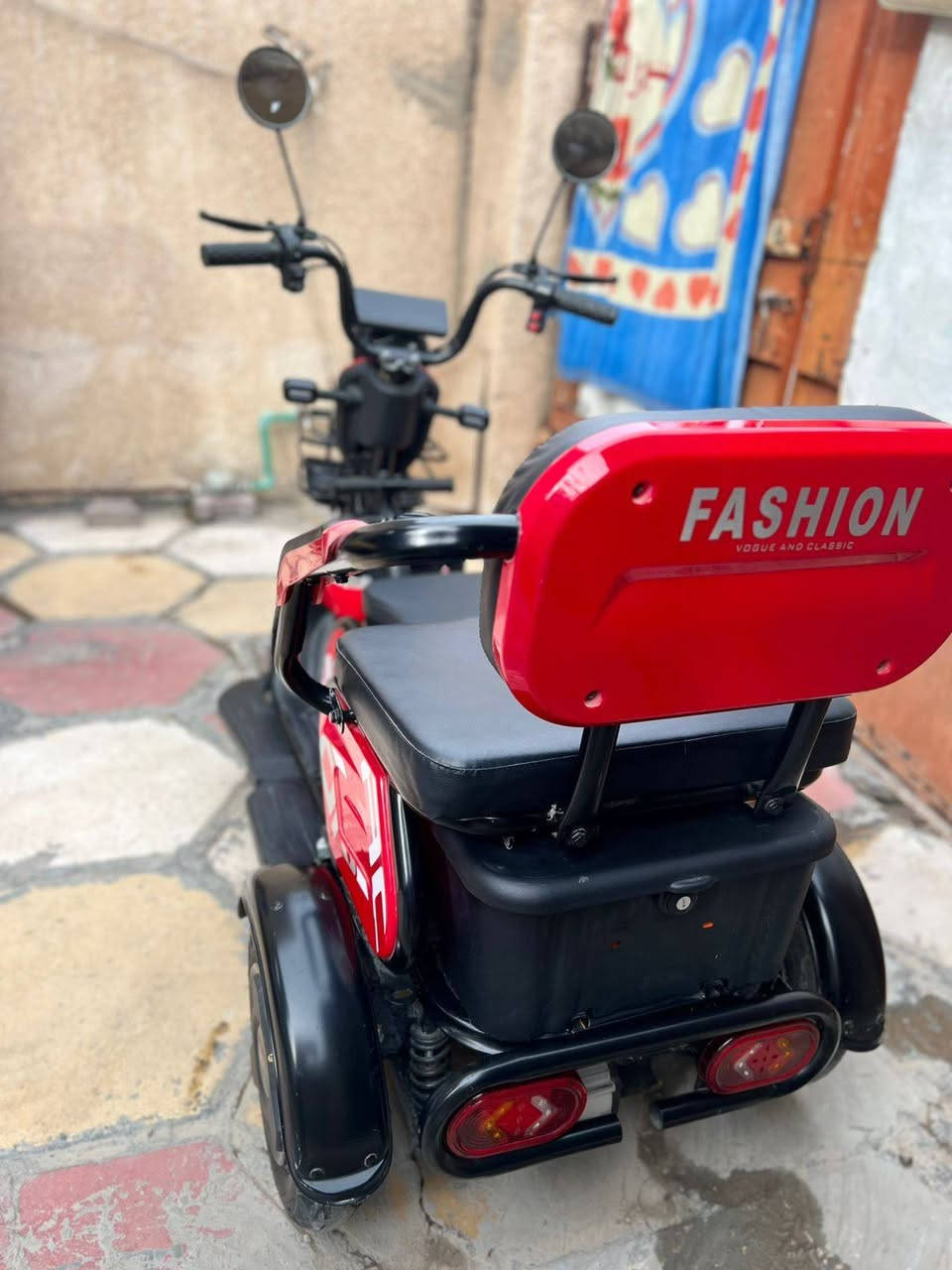 السلام عليكم دراجه شحن ثلاثه تايرات استخدام جدن قليل حوالي شهرين بطاريات جديده بلاديه تنفع لذوي الاحتياجات الخاصه وكبار السن السعر 650 الف بيها مجال قليل العنوان الحسينيه


**إذا كنت صاحب هذا الإعلان وتريد حذفه لأي سبب، رجاءا أرسل رسالة إلى الدعم الفني**