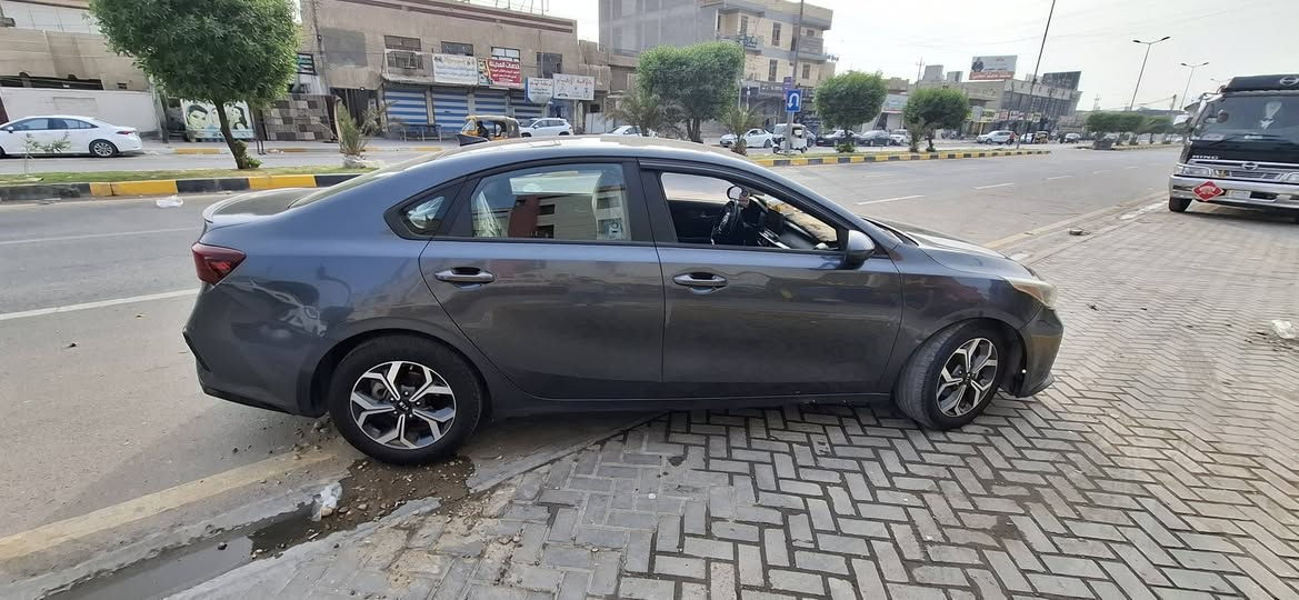 السلام عليكم فورتي 2021 السونار مرفق بغداد الغزاليه السعر 118 وبيه مجال ***********
باسمي تحويل مباشر
