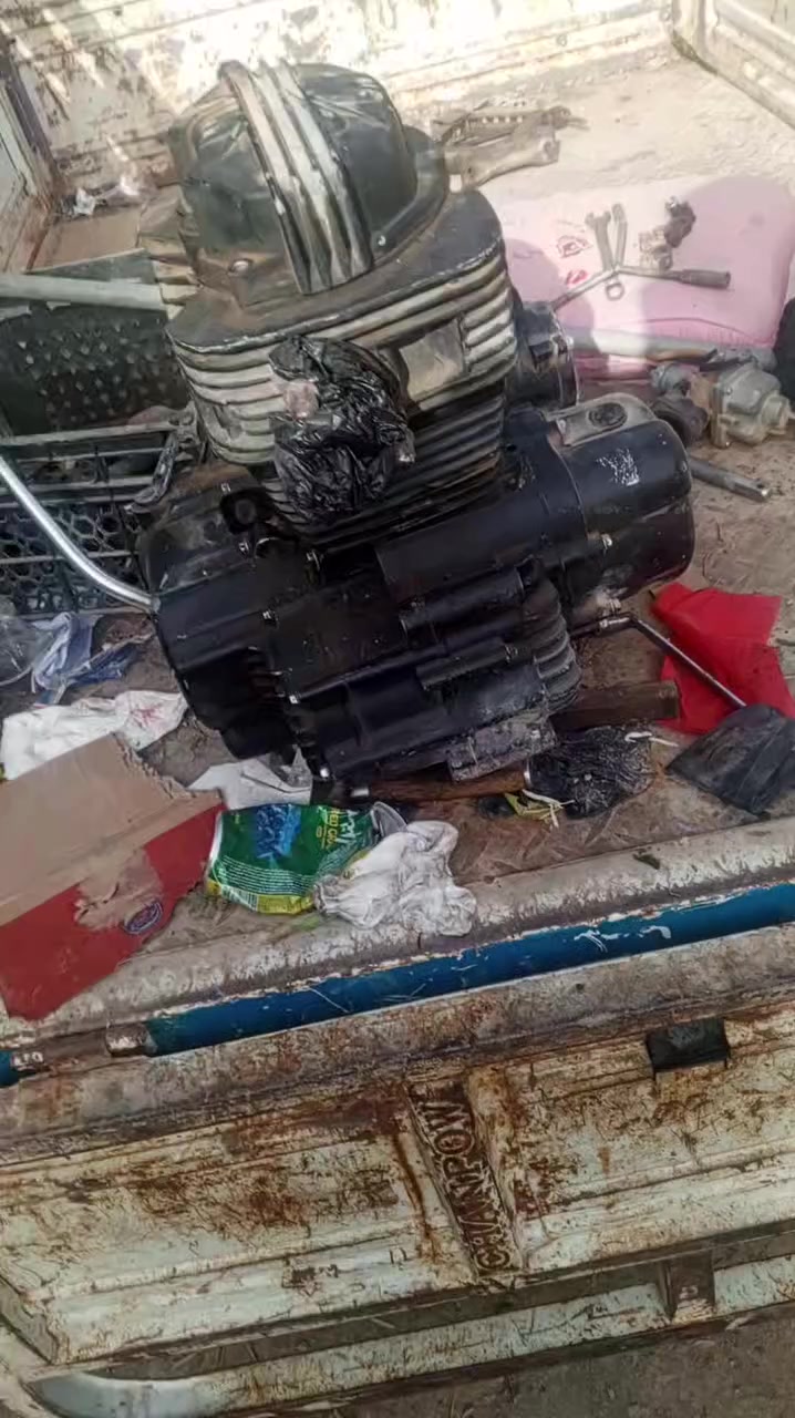 مكينه  لبيع موديل ٢٠٢٤ مكينه بلاديه مال شركه عوزهه تجفيته رقم الهاتف *********** مكاني بعقوبه
