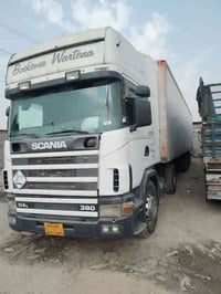 سكانيا ٢٠٠٣ • حجم ٤٢٠ • مربوطه براد