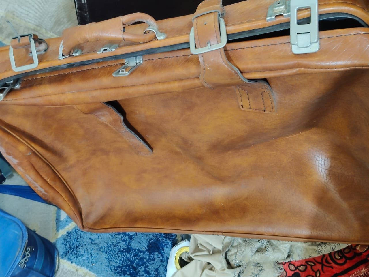 جنط جديدات والله بس بيهن تراب الوحده 5 وإذا تريدهن شلع


**إذا كنت صاحب هذا الإعلان وتريد حذفه لأي سبب، رجاءا أرسل رسالة إلى الدعم الفني**